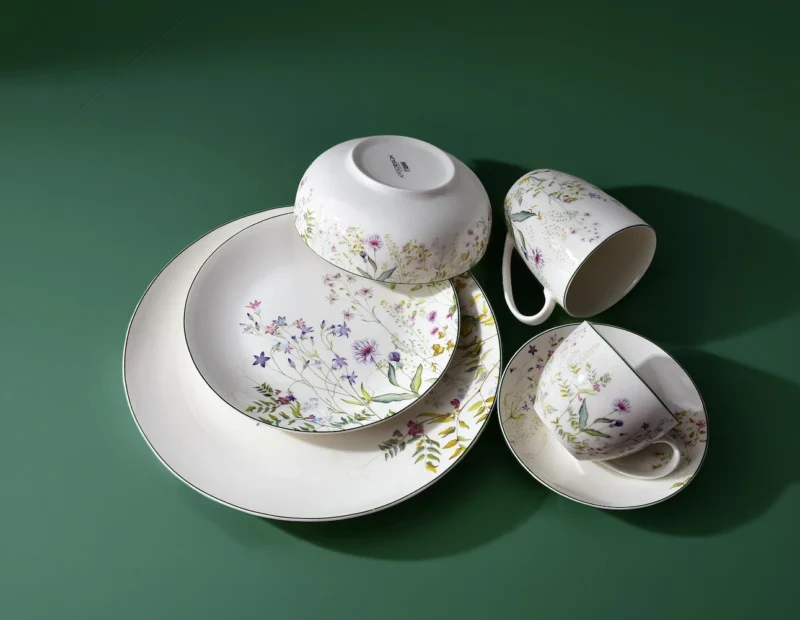 Kubek porcelanowy 300 ml Faccia Verde biały