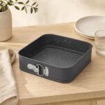 Tortownica kwadratowa z odpinanym rantem 24 cm Non-Stick szara