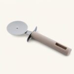 Nóż stalowy do pizzy 21,5 cm taupe