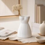 Wazon ceramiczny biały sukienka 17,5 x 26 cm